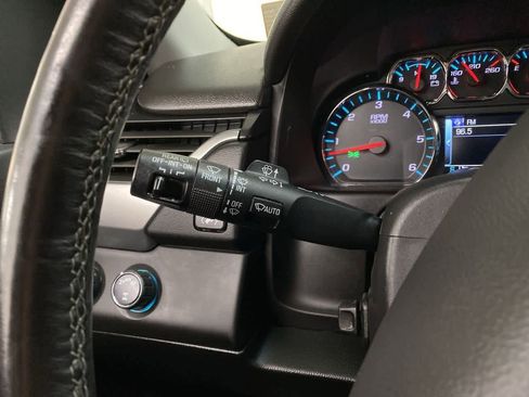 Used 2018 Chevrolet Tahoe Premier image 22