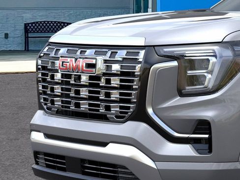 New 2027 GMC Terrain Denali w/ LPO, Floor Liner Package AWD/4WD image 13