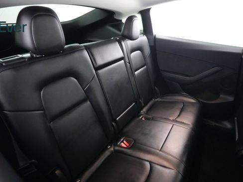Used 2023 Tesla Model Y Performance AWD/4WD image 5