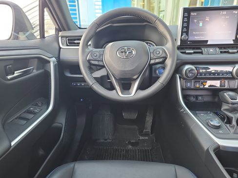 Used 2022 Toyota RAV4 XSE image 33