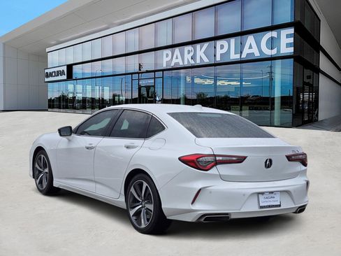 Certified 2025 Acura TLX w/ Technology Package image 4