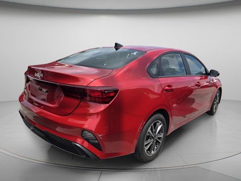 Used 2023 Kia Forte LXS FWD image 7