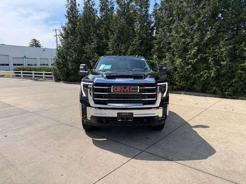 New 2026 GMC Sierra 2500 SLE w/ SLE Value Package; AWD/4WD image 6