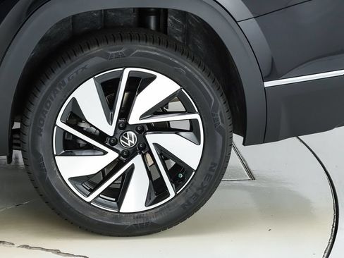 New 2026 Volkswagen Atlas SEL AWD/4WD image 6