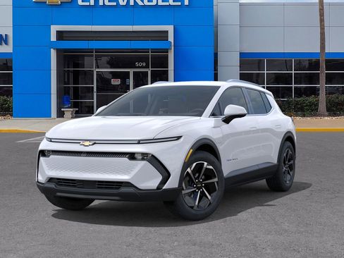 New 2026 Chevrolet Equinox EV LT AWD/4WD image 6