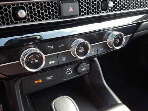 Used 2023 Honda Civic Sport image 15