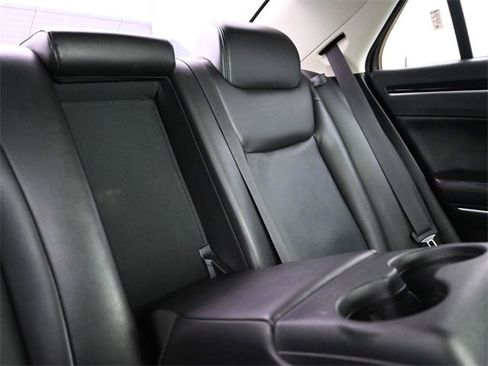 Used 2023 Chrysler 300 Touring L image 22
