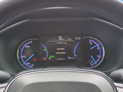 Used 2019 Toyota RAV4 XSE image 11