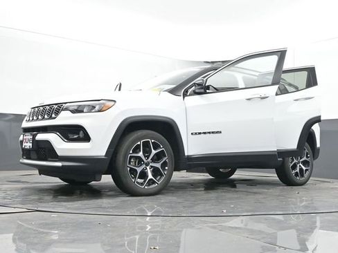 Used 2025 Jeep Compass Limited AWD/4WD image 70