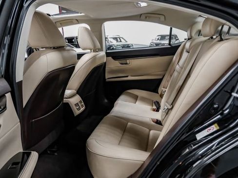 Used 2017 Lexus ES 350 w/ Accessory Package 2 FWD image 46