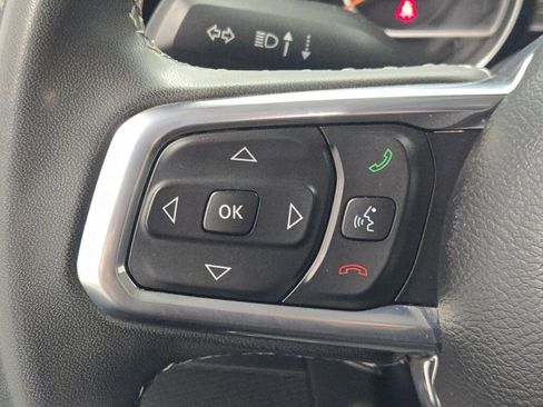 Used 2023 Jeep Wrangler Unlimited Sahara AWD/4WD image 23