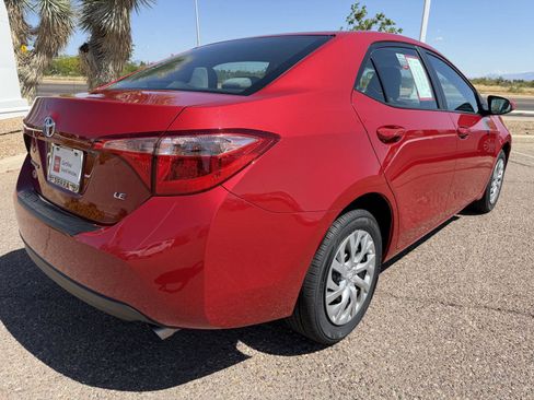 Used 2017 Toyota Corolla LE w/ Carpet Mat Package (TMS) FWD image 14
