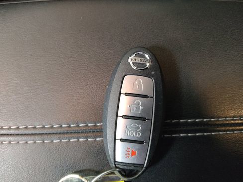 Used 2023 Nissan Sentra SV FWD image 32