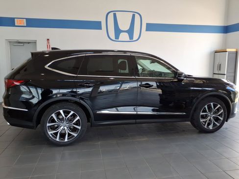 Used 2023 Acura MDX SH-AWD w/ Technology Package image 4