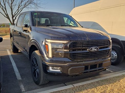 Used 2025 Ford F150 Platinum w/ FX4 Off-Road Package AWD/4WD image 4