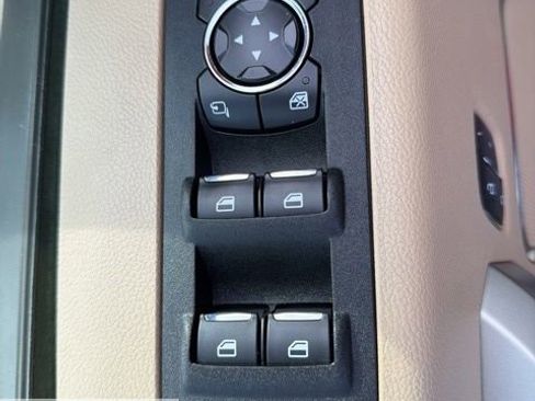 Used 2018 Ford F250 Lariat image 43