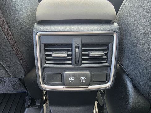 Used 2020 Subaru Forester Premium AWD/4WD image 14
