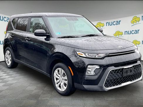 Used 2021 Kia Soul FWD image 1