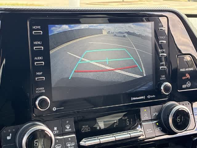 Used 2021 Toyota Highlander XSE FWD image 32