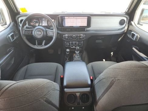 Used 2024 Jeep Wrangler Unlimited Sport AWD/4WD image 18