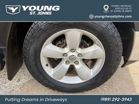 Used 2018 RAM 1500 Classic SLT w/ SLT Plus D←cor Group AWD/4WD image 12