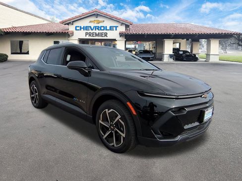 New 2026 Chevrolet Equinox EV LT image 2