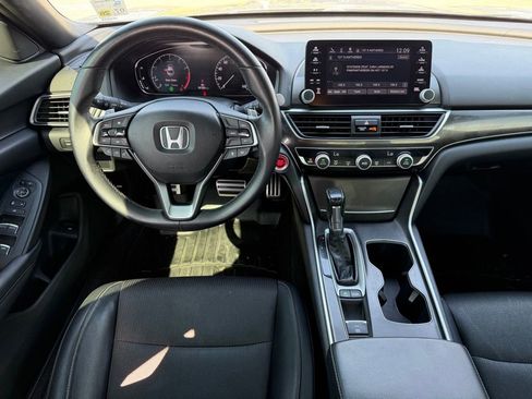 Used 2018 Honda Accord Sport image 15