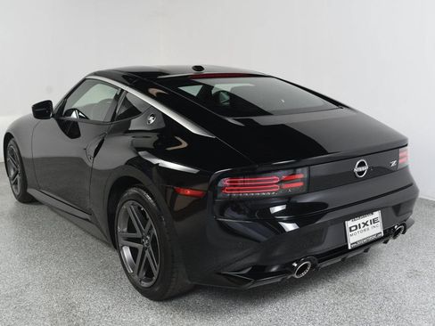 Used 2026 Nissan Z Sport w/ Floor Mat Package RWD image 8