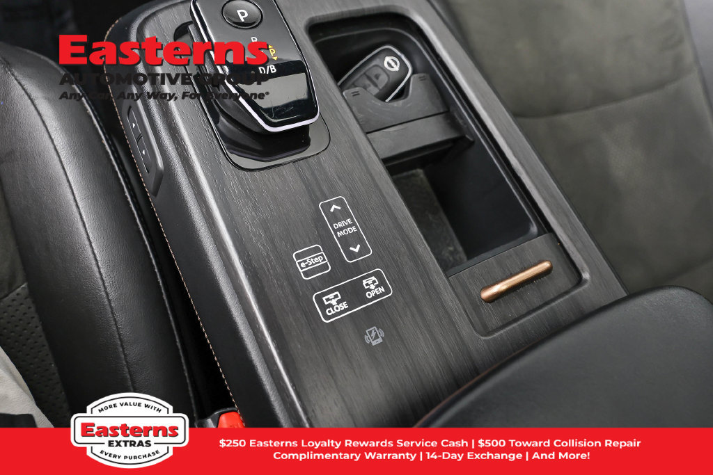 Used 2023 Nissan Ariya AWD image 22