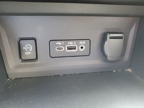 Used 2025 Nissan Sentra SR FWD image 20