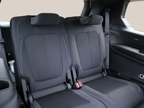 New 2025 Jeep Grand Cherokee L Laredo w/ Luxury Tech Group I image 20