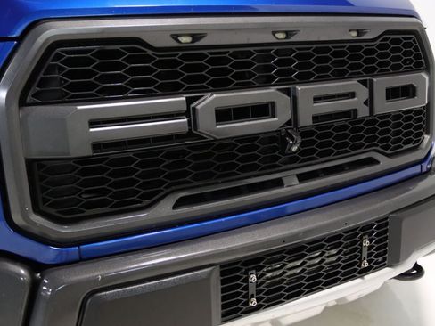 Used 2018 Ford F150 Raptor w/ Equipment Group 802A Luxury AWD/4WD image 34
