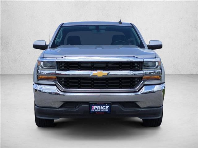 Used 2017 Chevrolet Silverado 1500 LT RWD image 2