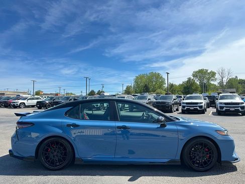 Used 2022 Toyota Camry TRD w/ TRD Package w/JBL Audio FWD image 12