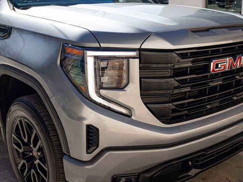 Used 2024 GMC Sierra 1500 Elevation AWD/4WD image 34