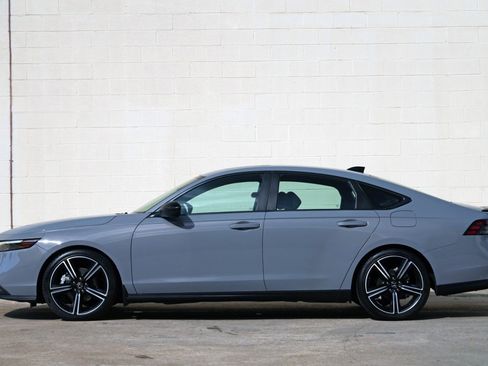 Used 2023 Honda Accord Sport image 8