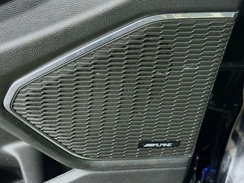 Used 2023 Jeep Grand Cherokee Overland w/ Luxury Tech Group IV image 13