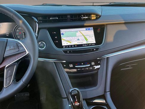 New 2026 Cadillac XT5 Premium Luxury image 7