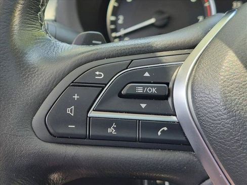 Used 2020 INFINITI QX50 Essential w/ Convenience Package FWD image 11