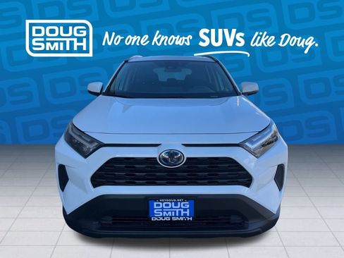 Used 2024 Toyota RAV4 LE image 8