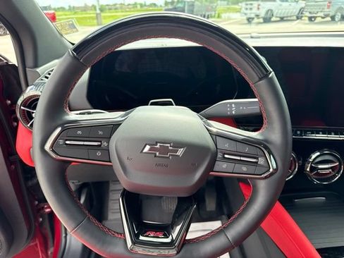 Used 2025 Chevrolet Blazer EV RS w/ Super Cruise Package AWD/4WD image 24
