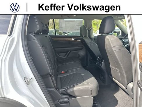 New 2026 Volkswagen Atlas SE FWD image 27