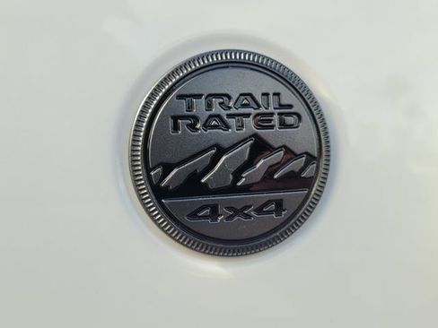 New 2026 Jeep Gladiator Willys AWD/4WD image 13