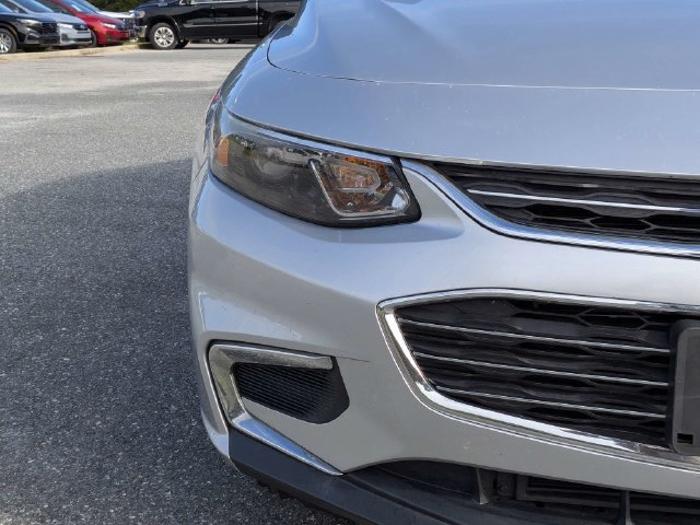 Used 2018 Chevrolet Malibu LS FWD image 9