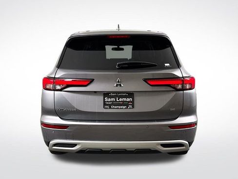 Used 2022 Mitsubishi Outlander SE image 6