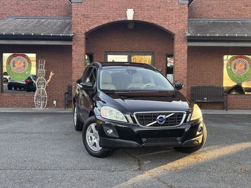 Used 2010 Volvo XC60 3.2 image 1