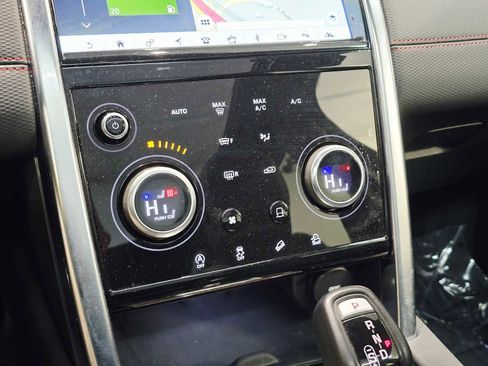 Used 2020 Land Rover Discovery Sport SE R-Dynamic image 15