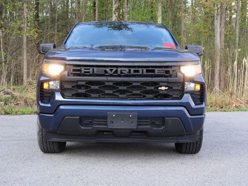 Used 2023 Chevrolet Silverado 1500 Custom AWD/4WD image 4