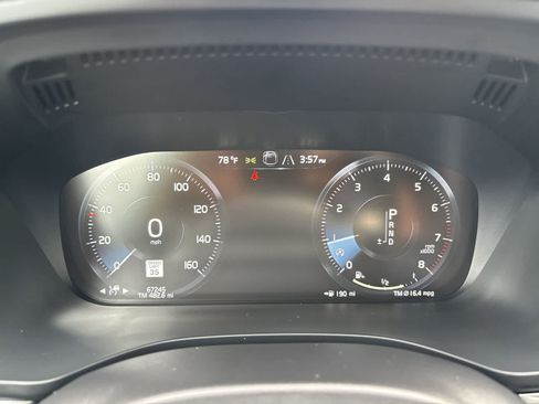 Used 2018 Volvo XC60 T6 R-Design w/ Convenience Package AWD/4WD image 14