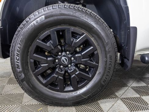 Used 2024 Nissan Frontier SV w/ SV Convenience Package image 47